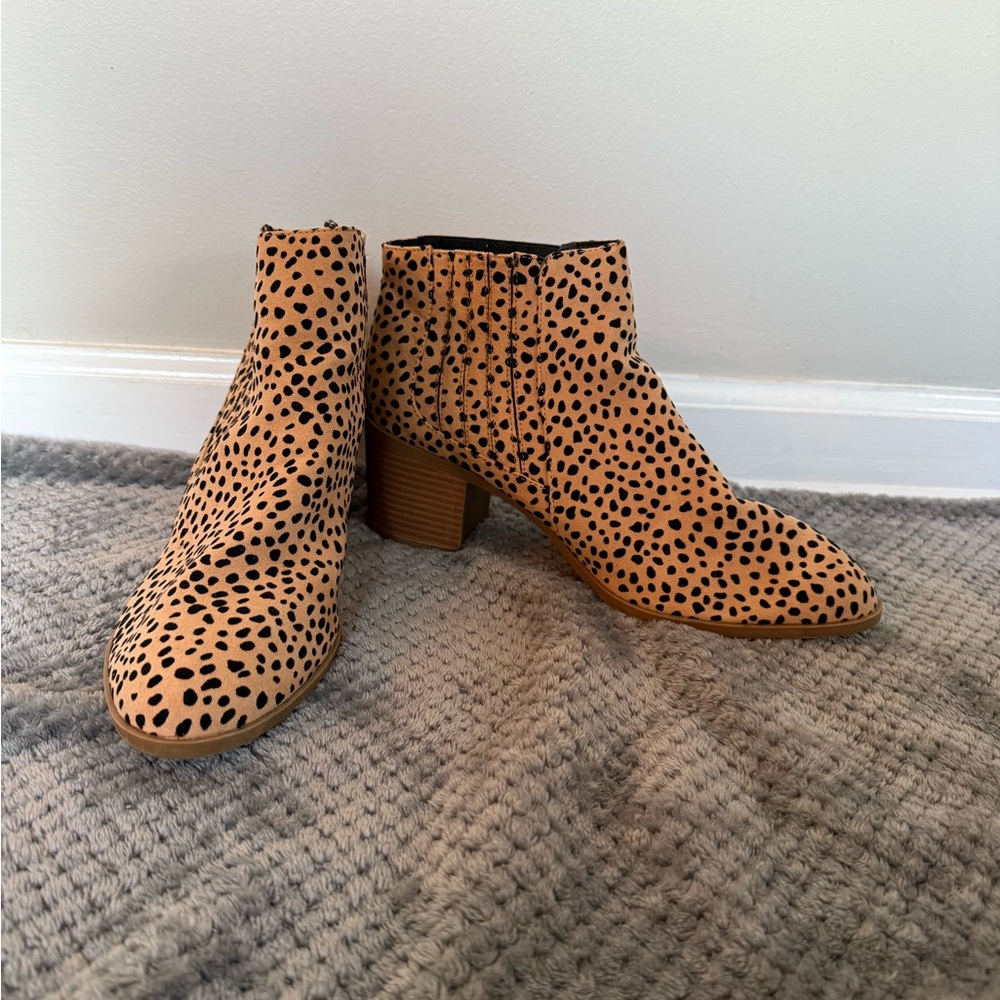 Maurices Tan and Black Ankle Booties
